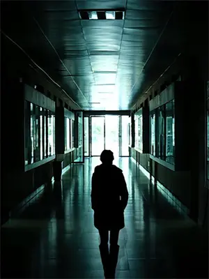 玄门大佬穿书成丑女